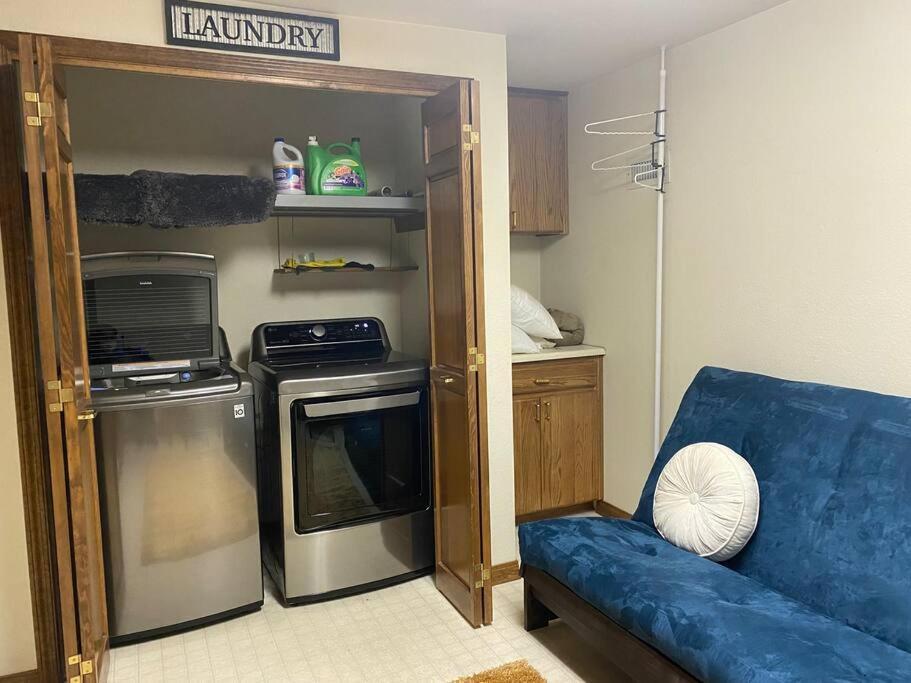 Kathys Cabin, King Bed, Hot Tub, Near-Nau & Downtown Attractions, Perfect Year-Round Mountain Getaway Flagstaff Esterno foto