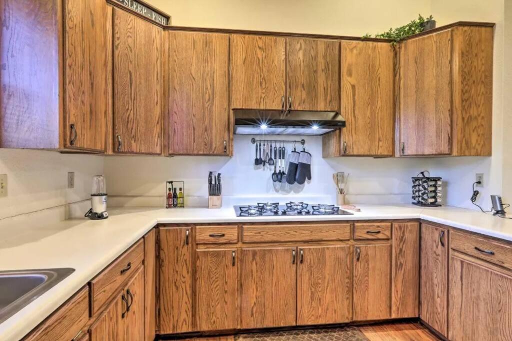 Kathys Cabin, King Bed, Hot Tub, Near-Nau & Downtown Attractions, Perfect Year-Round Mountain Getaway Flagstaff Esterno foto