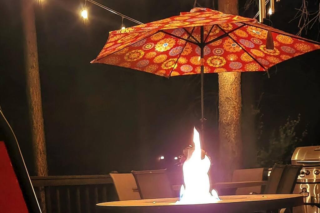 Kathys Cabin, King Bed, Hot Tub, Near-Nau & Downtown Attractions, Perfect Year-Round Mountain Getaway Flagstaff Esterno foto