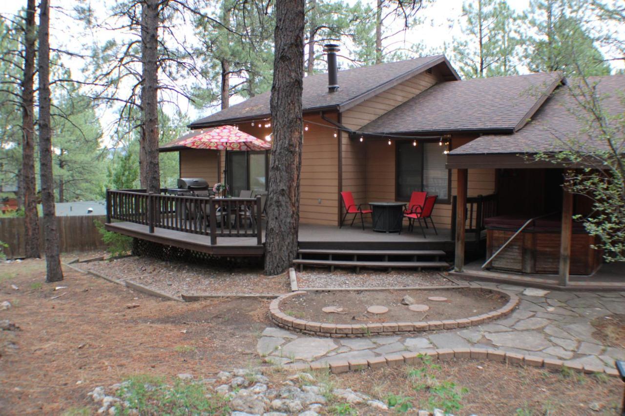Kathys Cabin, King Bed, Hot Tub, Near-Nau & Downtown Attractions, Perfect Year-Round Mountain Getaway Flagstaff Esterno foto
