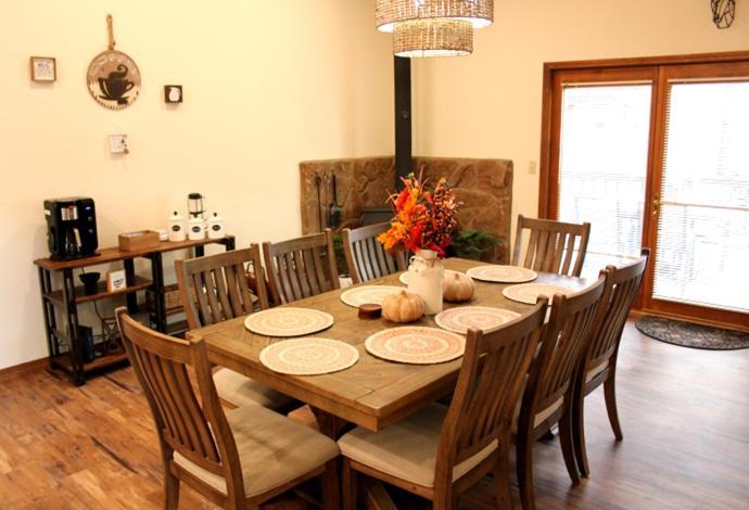 Kathys Cabin, King Bed, Hot Tub, Near-Nau & Downtown Attractions, Perfect Year-Round Mountain Getaway Flagstaff Esterno foto