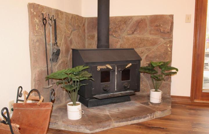 Kathys Cabin, King Bed, Hot Tub, Near-Nau & Downtown Attractions, Perfect Year-Round Mountain Getaway Flagstaff Esterno foto
