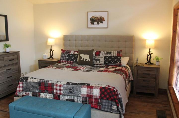 Kathys Cabin, King Bed, Hot Tub, Near-Nau & Downtown Attractions, Perfect Year-Round Mountain Getaway Flagstaff Esterno foto