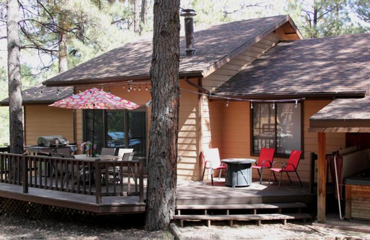 Kathys Cabin, King Bed, Hot Tub, Near-Nau & Downtown Attractions, Perfect Year-Round Mountain Getaway Flagstaff Esterno foto